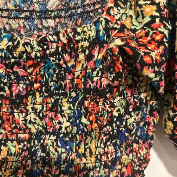 Urban Outfitters top Small Multicolor Cropped Floral Peasant Boho size small - Picture 2 of 4
